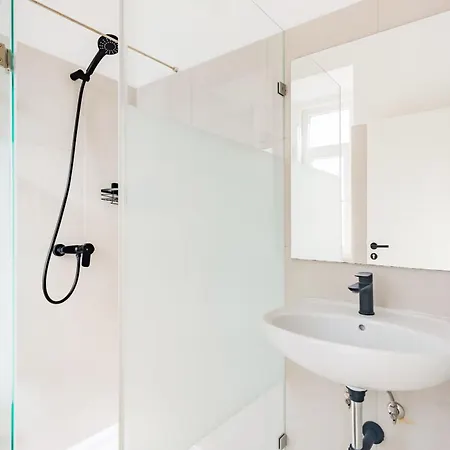 Guest 1 Boutique House Hostel Lisbon